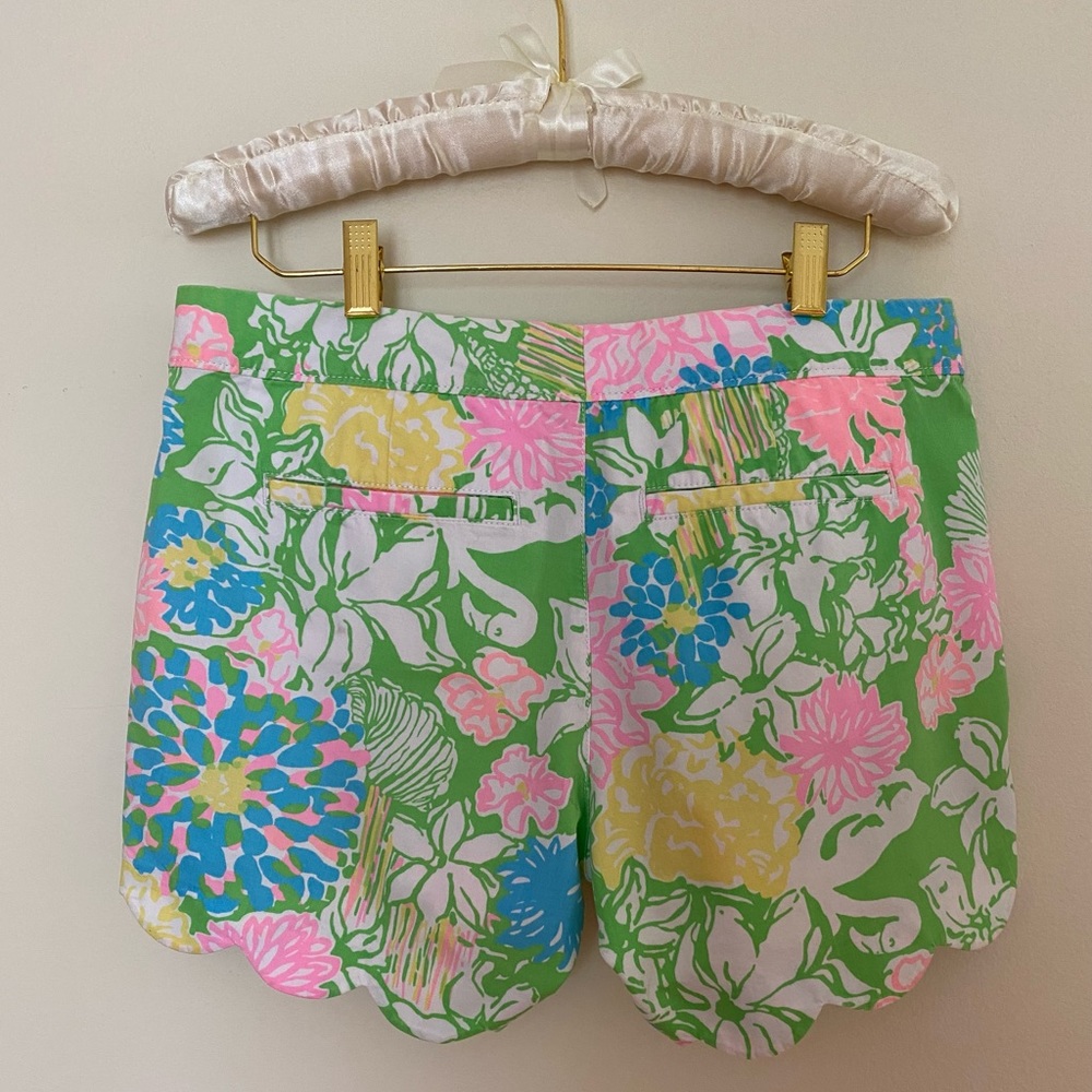 Lilly Pulitzer ButterCup Shorts - Picture 2 of 7